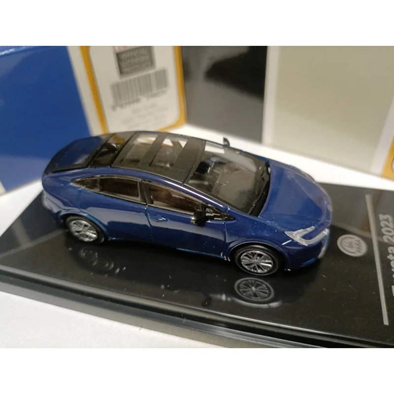 1:64 Scale Prius 2023อัลลอยเครื่องประดับของคอลเลกชันโมเดลรถยนต์