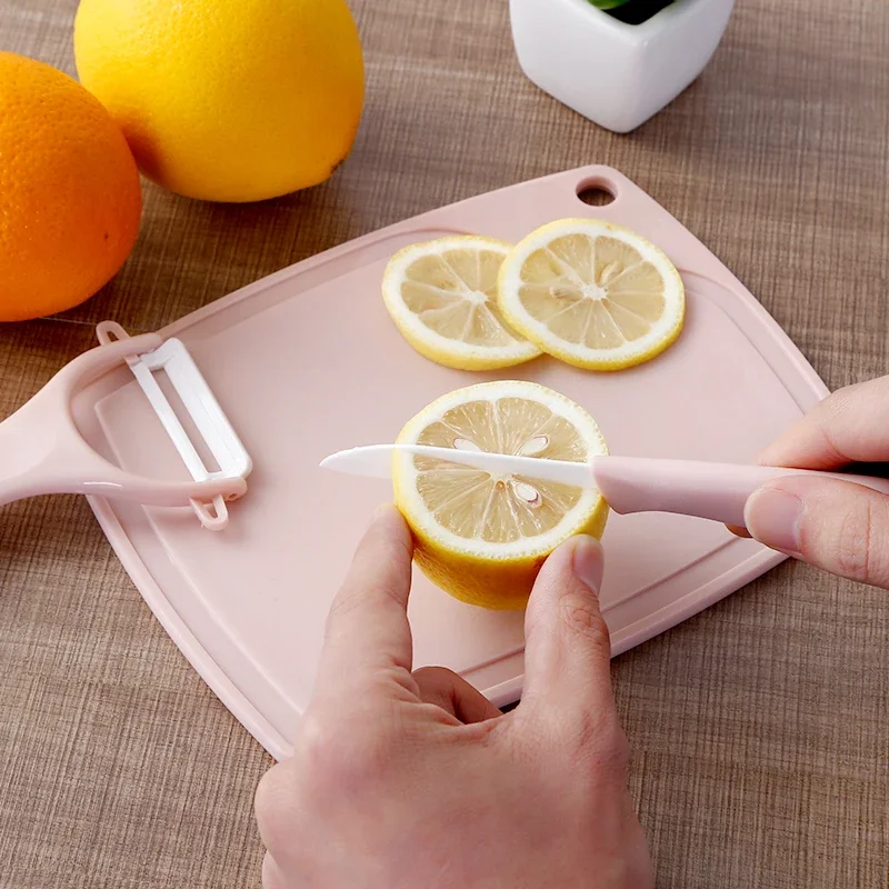 Three-piece Set Portable Ceramic Fruit Knife Peeler Cutter Mini Chopping Board Kitchen Tool Kit Gadgets For Solitary Students