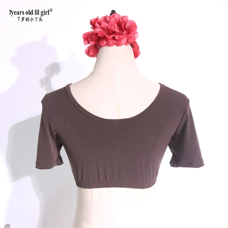 Top di danza del ventre in cotone elasticizzato con scollo a V sul davanti e sul retro, ampio girocollo, manica centrale AY05