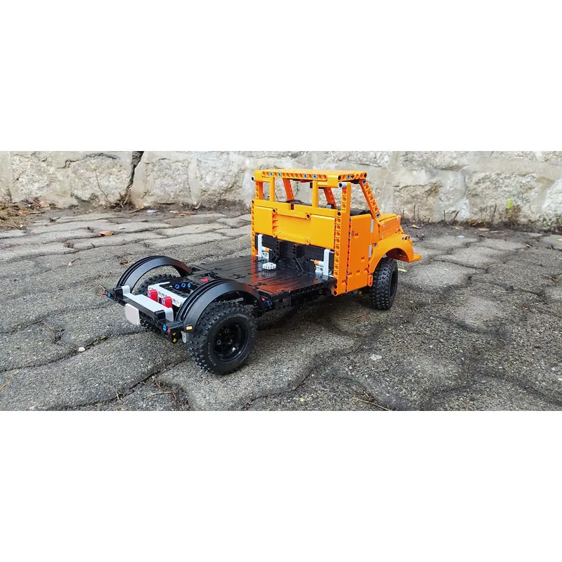 MOC-94671 รถบรรทุกขนส่งสินค้าแบบคลาสสิก รุ่นใหม่ ชุดตัวต่อ 1233 ชิ้น ของขวัญวันเกิดสำหรับเด็กผู้ชายและเด็กๆ