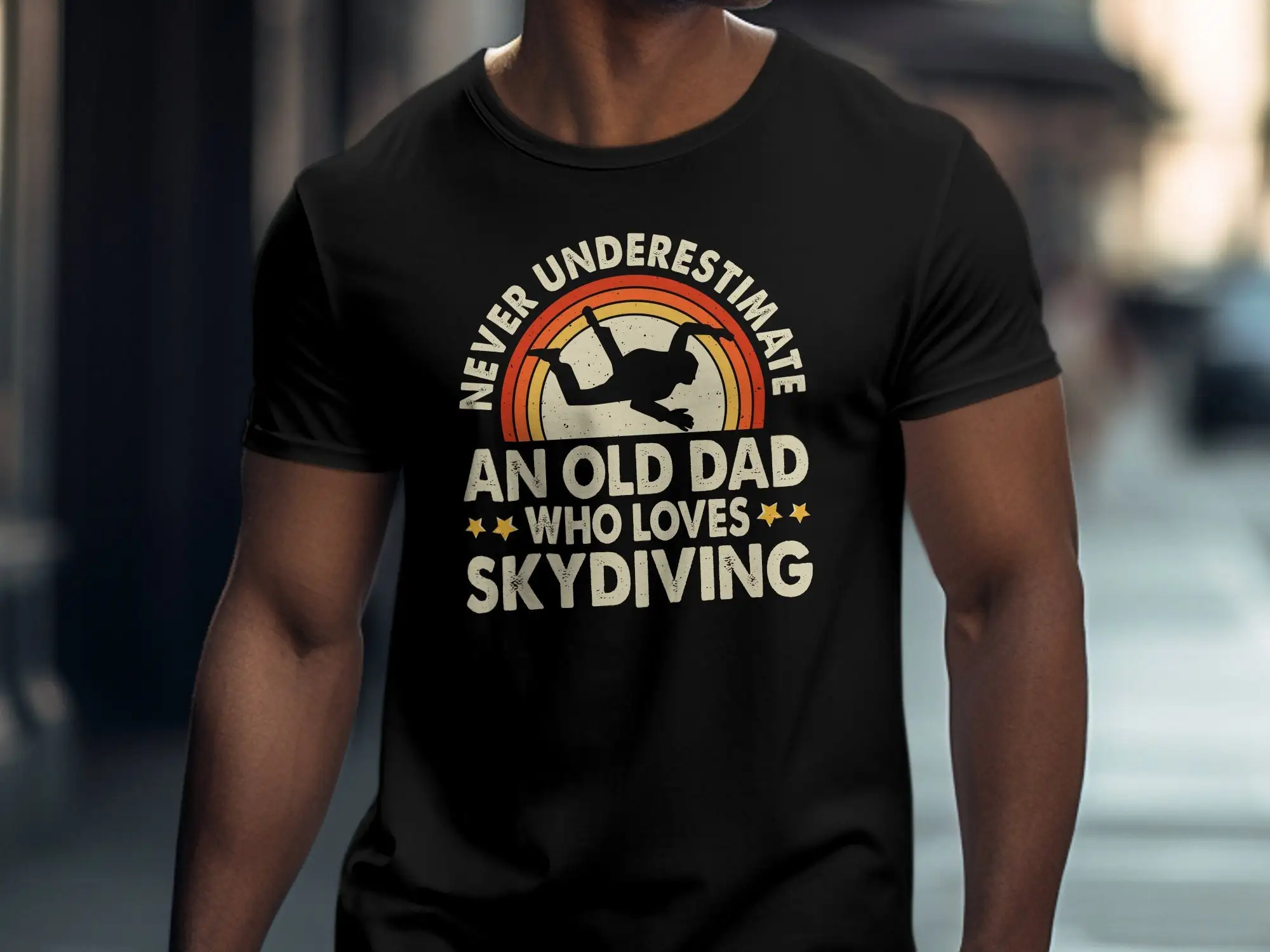 Skydiving Dad T Shirt Never Underestimate An Old Man Who Loves Father's Day Vintage Parachuting Adventurous