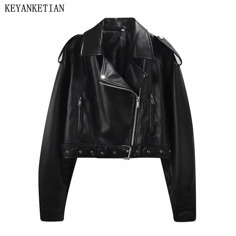 Keyanketian 2024 neue Damen Kunstleder schwarze Jacke Herbst/Winter Street Style Epaulet asymmetrischen Reiß verschluss Kurz mantel Blazer