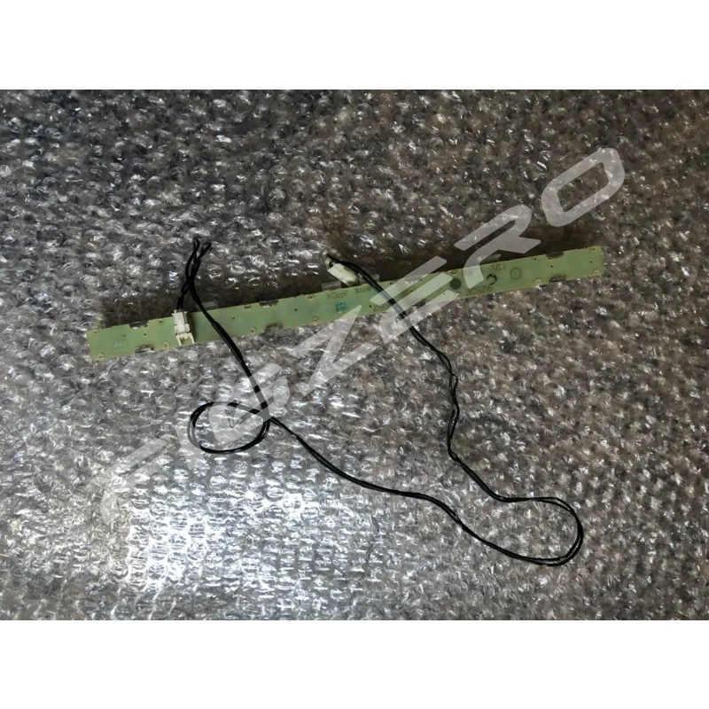 For Toyota Crown 2008-2014 High-mounted Stop Lamp Crown Rear Window Brake Light 81570-0N030