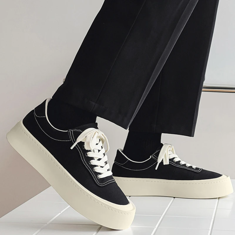 

Женские кроссовки на шнуровке, осенние новые универсальные модные удобные повседневные однотонные туфли на плоской подошве с противоскользящей толстой подошвой