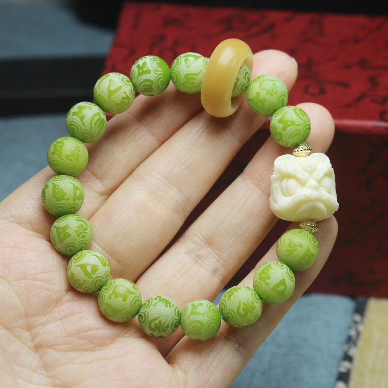 

Green Bodhi Root 10mm Six-Character Mantra Bracelet, Lion Dance Style, DIY Rotating Bead Bracelet, Decorative Ornament