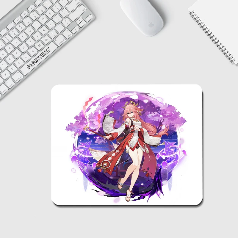 Small Mouse Pad Pretty Girl Mousepad High Quality XS Laptop Mouse Mat Office Desk Pad Design Desk Mat Little Table Rug 20x25cm