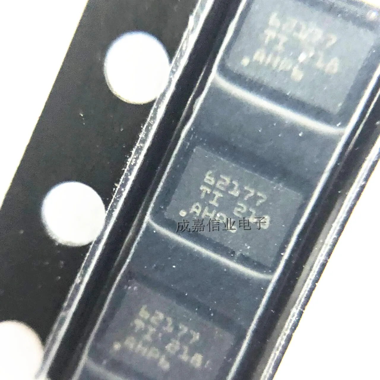 10pcs/Lot TPS62177DQCR WSON-10 MARKING;62177 Switching Voltage Regulators 28V 0.5A SD Cnvtr Operating Temperature:- 40 C-+ 85 C