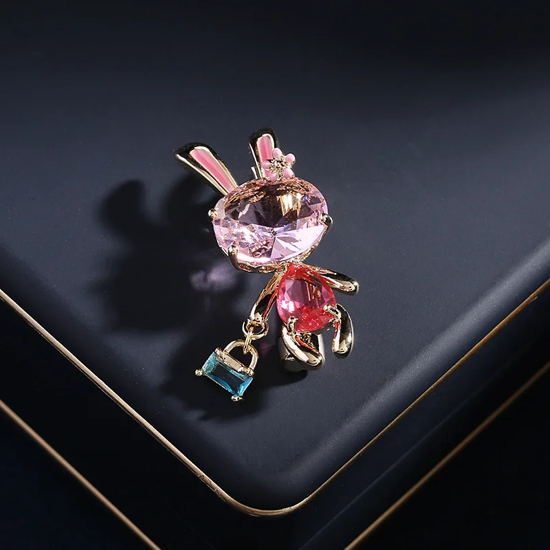 Luxury Pink Zircon Corsage Anti-slip Clothing Collar Pin Cute Animal Rabit Small Brooches for Women Coat Accessories Wholesale