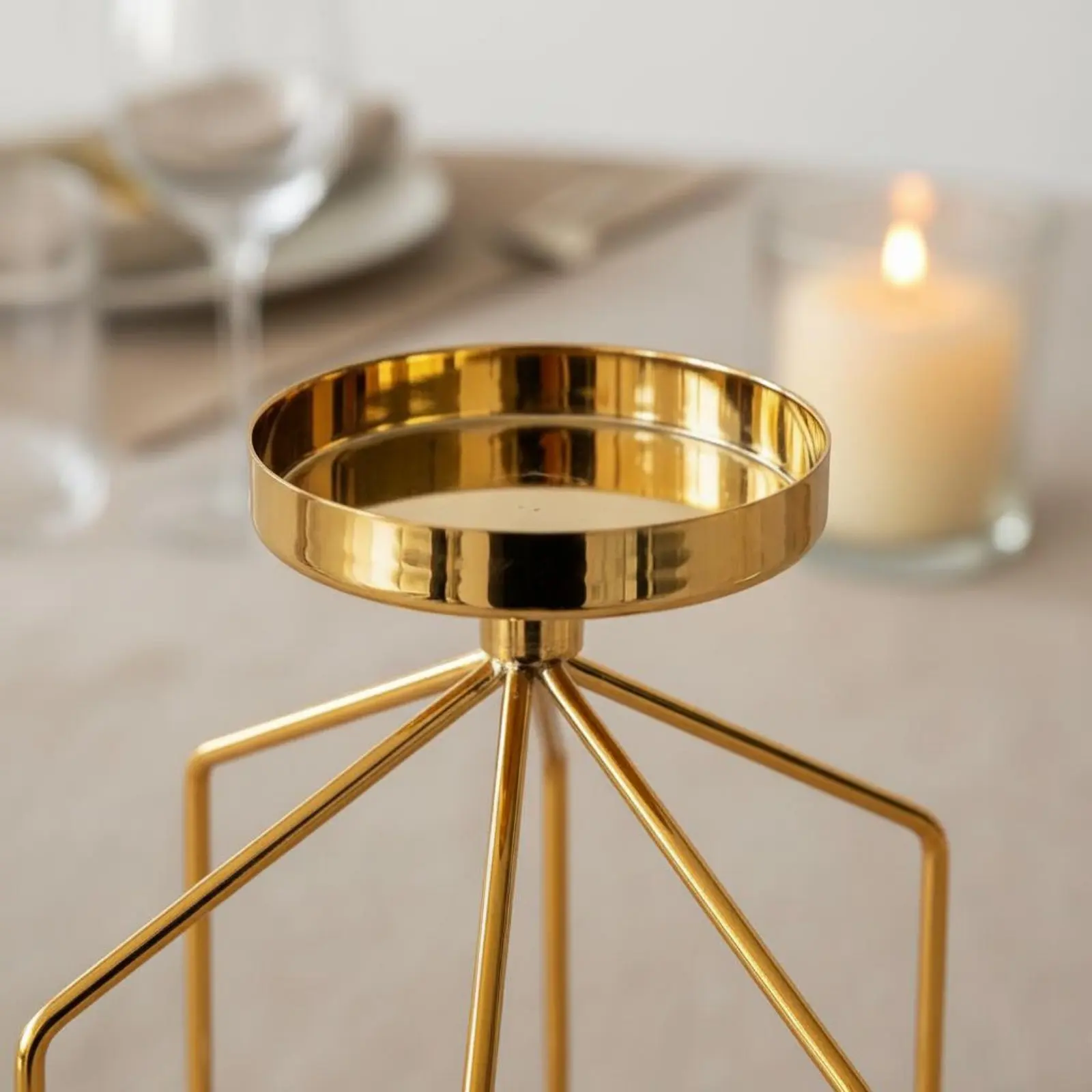 Iron Art Candle Holder Elegant Nordic Design Candlestick Geometric Metal Candlestick Sturdy Wireframe Candle Stand Stable Base view 5