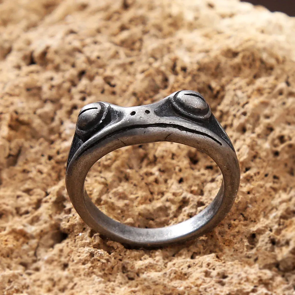 Retro Craftsmanship Simple Frog Shaped Stainless Steel Ring Punk Hip Hop Fashion Stackable Jewelry Gift Accessories For Couples