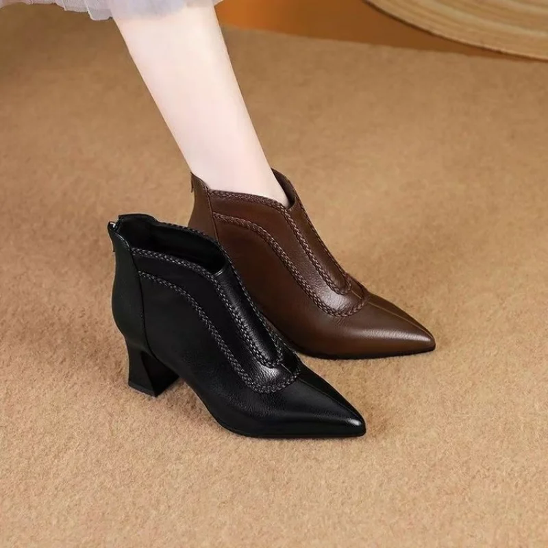 

Осень/зима 202, новые женские ботинки с острым носком в британском стиле — кожаные ботинки на массивном каблуке, черный/коричневый, двухцветный на выбор