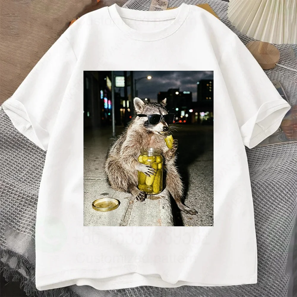 Funny Eating Pickle Meme Graphic Print Vintage Men'S  T-Shirt Casual Tshirts O-neck short-sleeved Tee Tops Streetwear Oversized