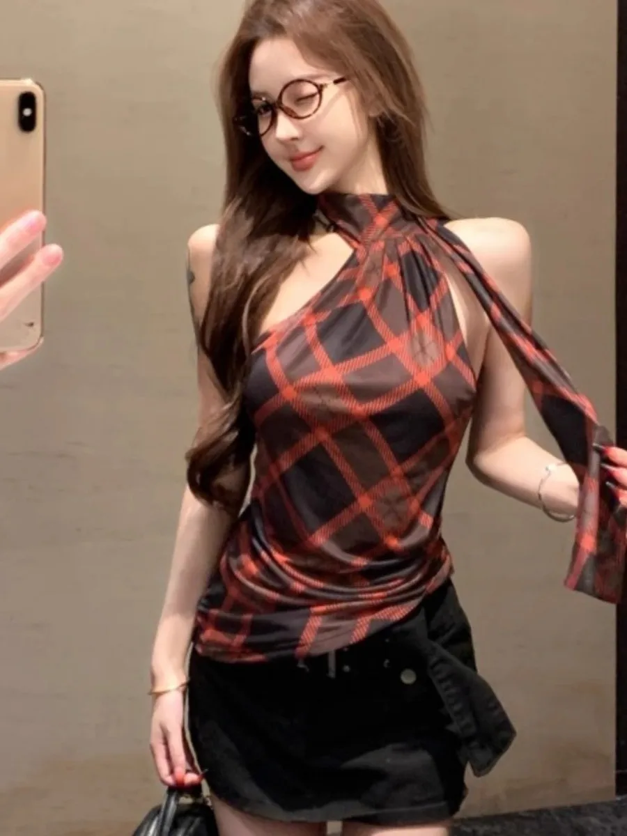 

oulder Bared Plaid Svel Ne Hanging Band Color Blo Top Women's Summer New Korean Sle Design Spicy Girl irt