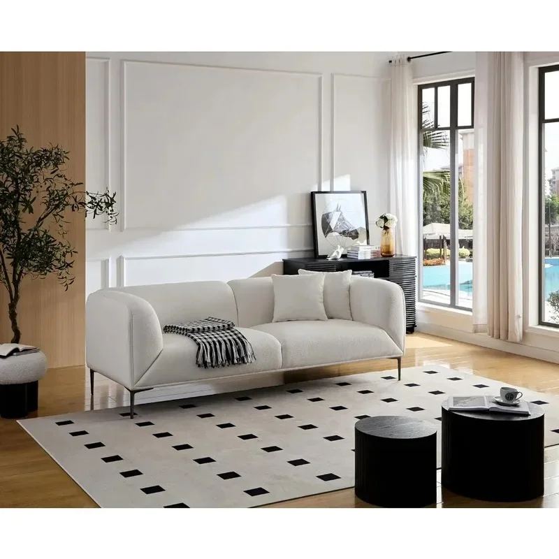 أريكة مخملية حديثة بثلاثة مقاعد من منتصف القرن مع وسادتين، أريكة فاخرة بمقعدين عميق، تصميم بسيط