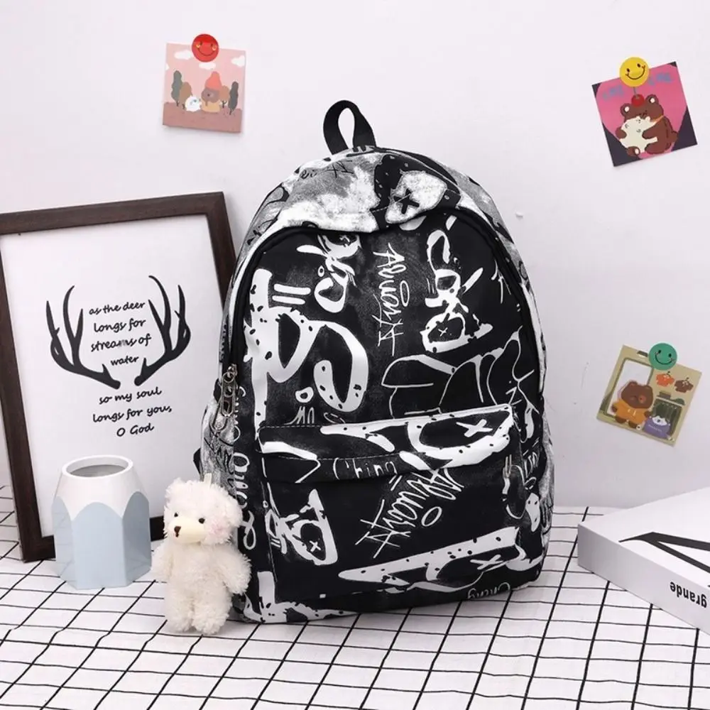 

Large Capacity Graffiti Students Schoolbag Fashion Cute Women's Backpack Cartoon with Pendant School Bags for Girl Travel