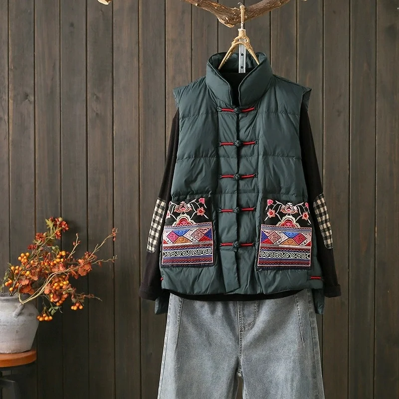 Chinese Style Vintage Frog Down Waistcoat Coat Women Warm Light White Duck Down Vest Parkas Ladies Sleeveless Short Tank Jacket