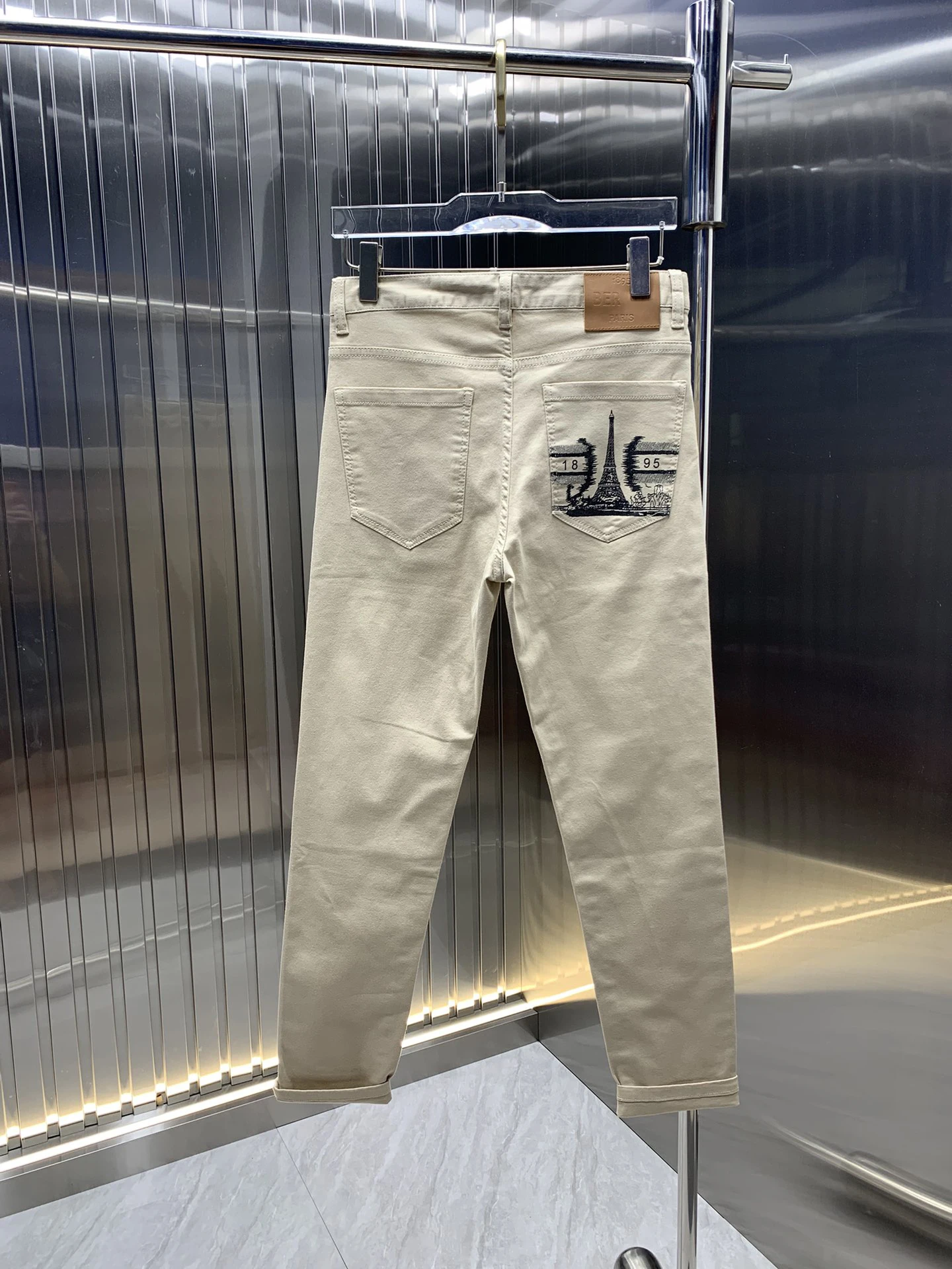BLLIYOSS Pantaloni casual classici di lusso leggeri Jeans da uomo 2025 FW NUOVA moda Pantaloni a gamba dritta Old Money Ricamo Elastico liscio