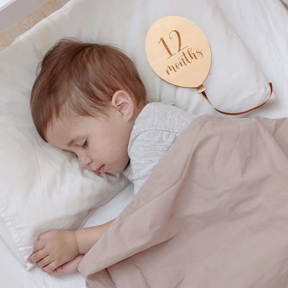 Baby Ballon Milestone Anzahl Monatliche Memorial Monat Karte Neugeborenen Baby Holz Gravierte Alter Fotografie Zubehör Birthing Geschenk – Detail 8