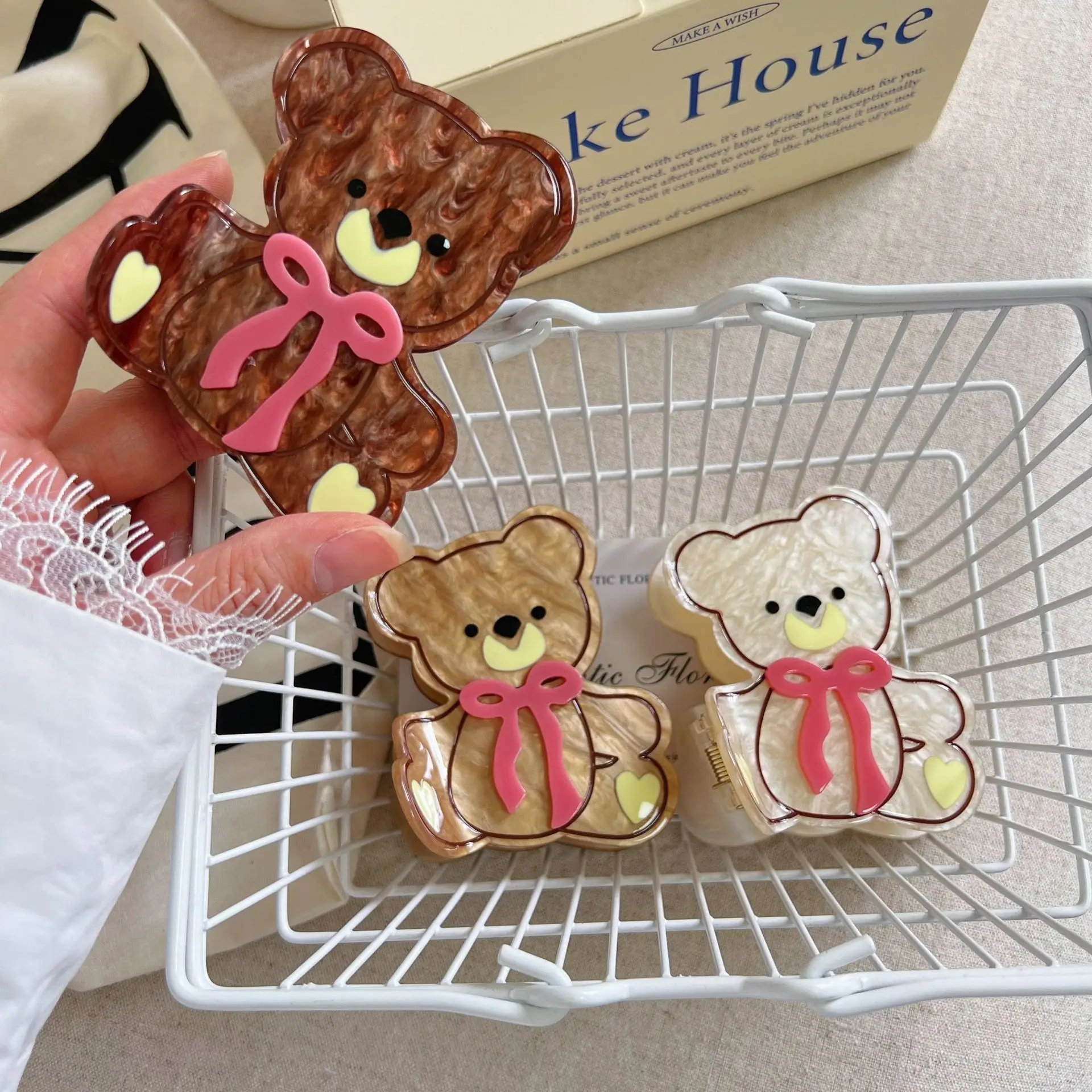 Cute Bowknot Teddy Bear Acetate Hair Claw Clip Kawaii Shark Clip Women Sweet Hair Barrettes Crab Clips Daily Hair Accessories