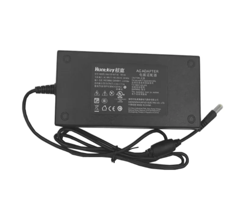 adaptador-de-corriente-19v-71a-barril-55-25-mm-3-clavijas-hka13519071-6c