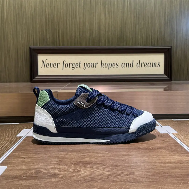 

All Season Men Casual Sports Shoes Minimalist Appearance Lace Up Design Upper Slip Sole Comfortable Walking Training Sneakers