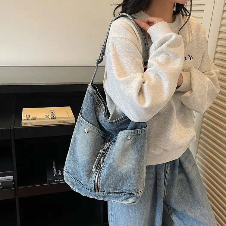 

Universal Winter 2025 Women's oulder Bag Zipper Design One Size Fits All Fem Youth Trendy Korean Sle Handbag