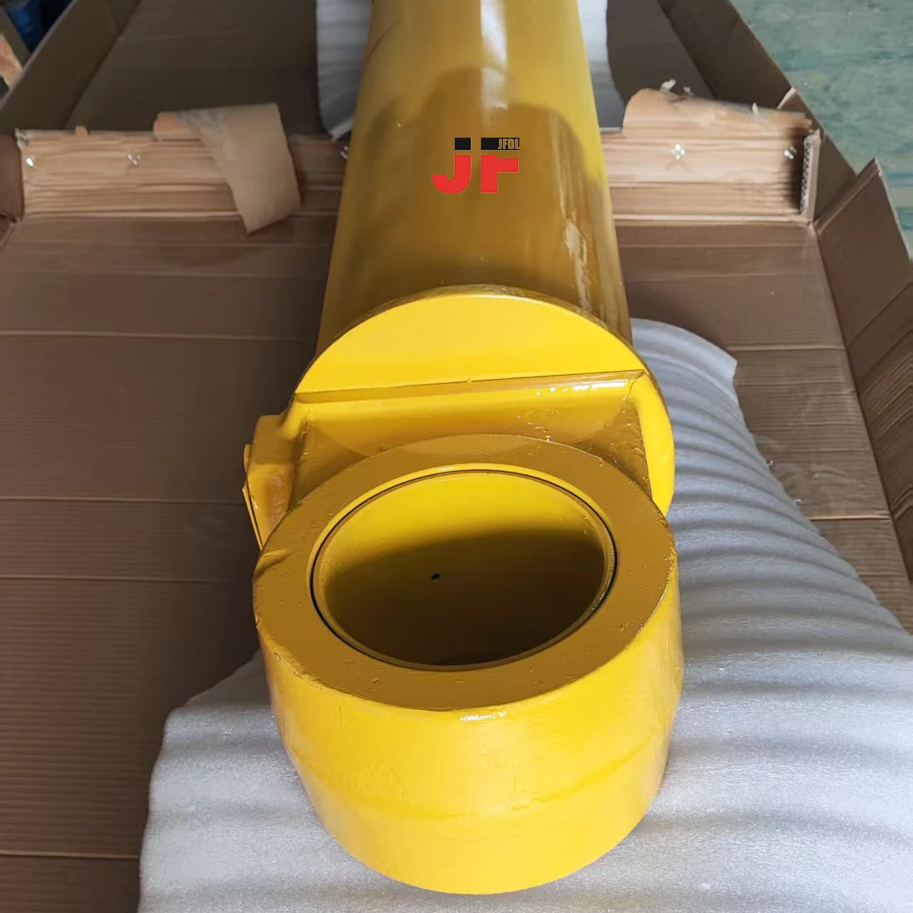 قطع غيار ما بعد البيع الجديدة قطع غيار ماكينات البناء اسطوانة ASS'Y 707-01-0H990 متوافقة مع WA600 707-01-0H990