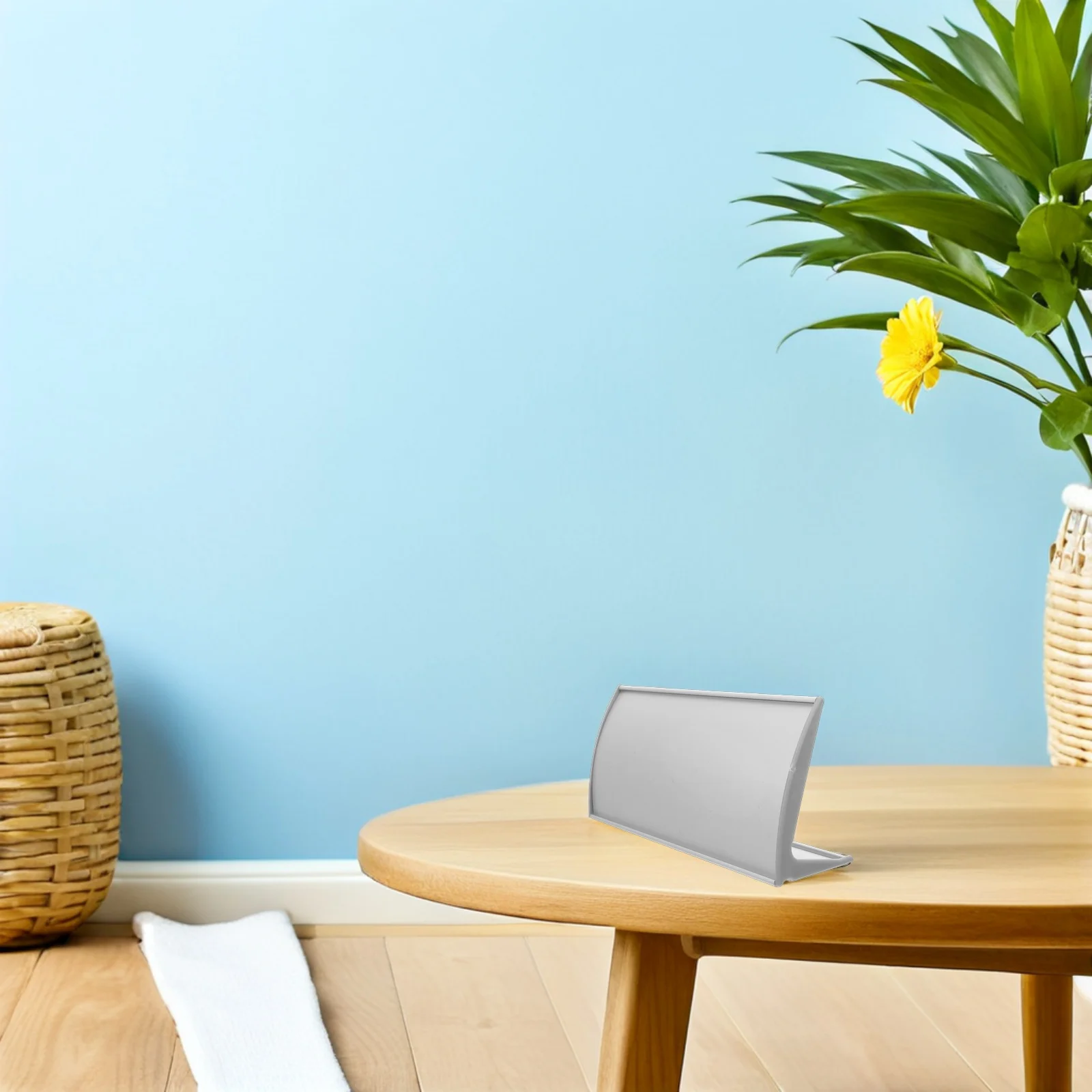 

Изогнутый металлический настольный держатель для таблички с именем, офисный алюминиевый информационный дисплей, подставка для вывески, вертикальная деловая табличка для