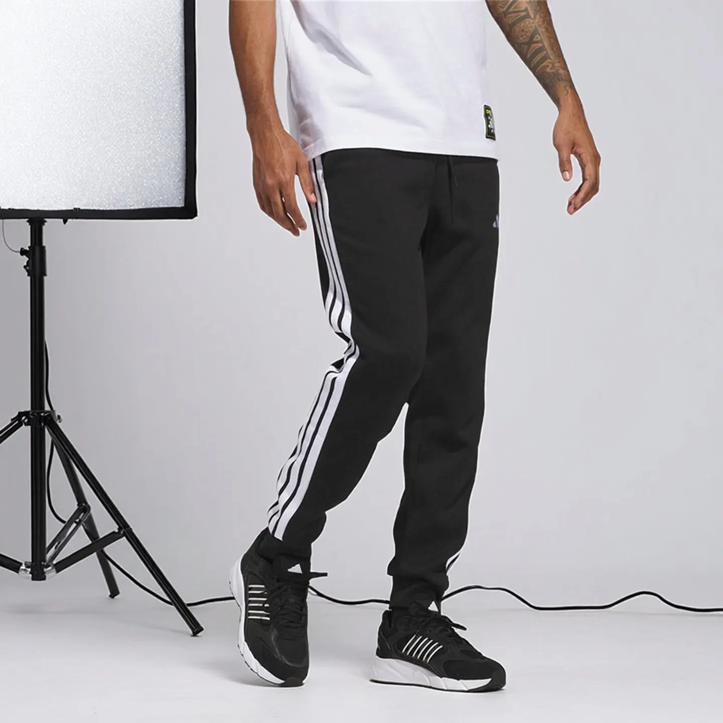 Adidas Jd1861 Mens Fleece Lined Knitted Long Pants Black White Regular Fit Drawstring Waist Ribbed Cuff Sports Trousers Free ret