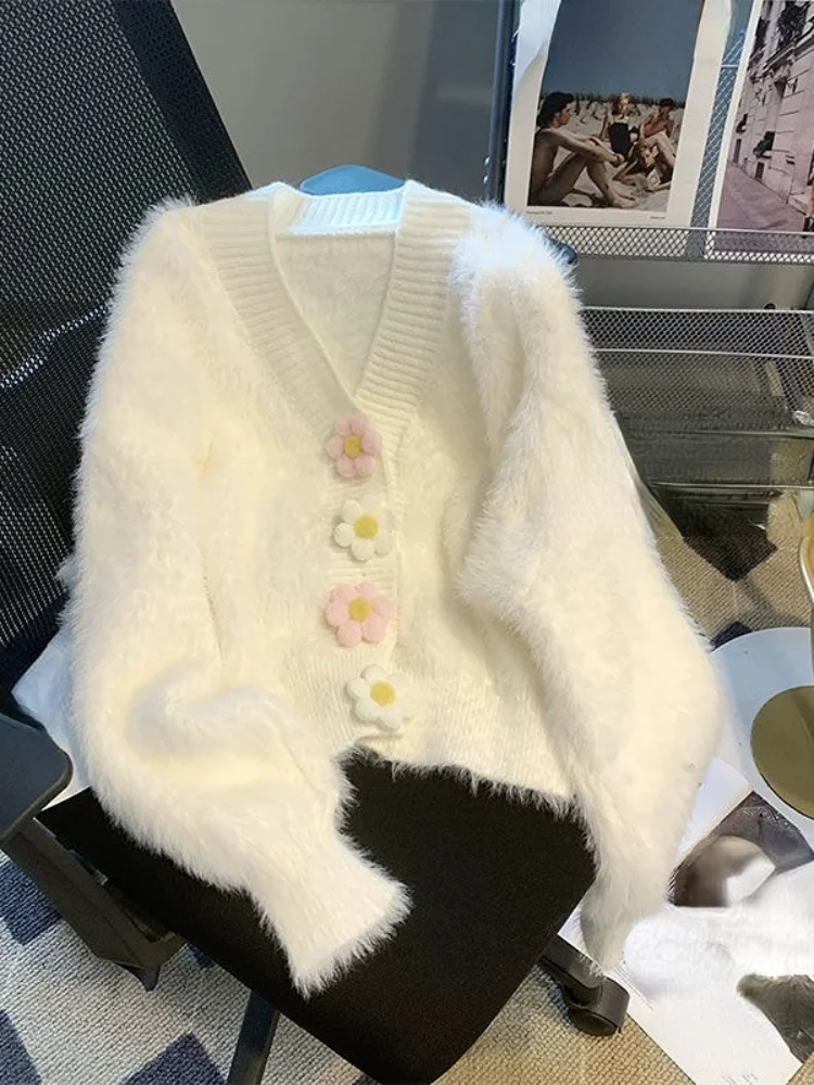 Woherb nowy słodki różowy norek puszysty sweter dziergany sweter kobiet koreański delikatny V Neck Pull Femme kwiat przyciski z długim rękawem topy