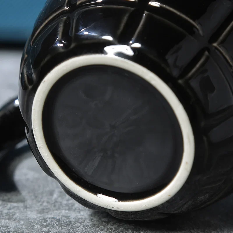 Creative Ceramic Cup Grenade Modeling Water Cup Green Mug Personalized Coffee Cup