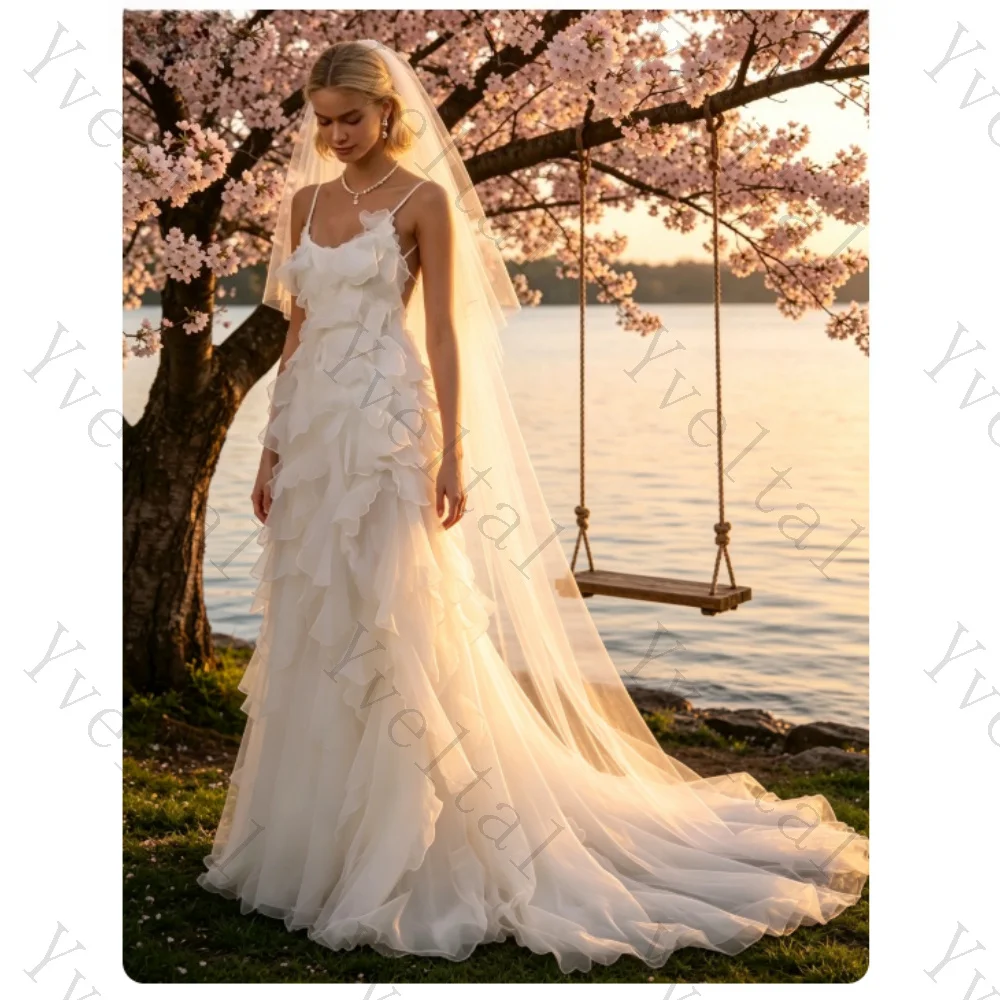 Customized Graceful Dignified Temperament Spaghetti Strap Square Neck Wedding Dresses Tiered Fascinating Fashion Bridal Gown