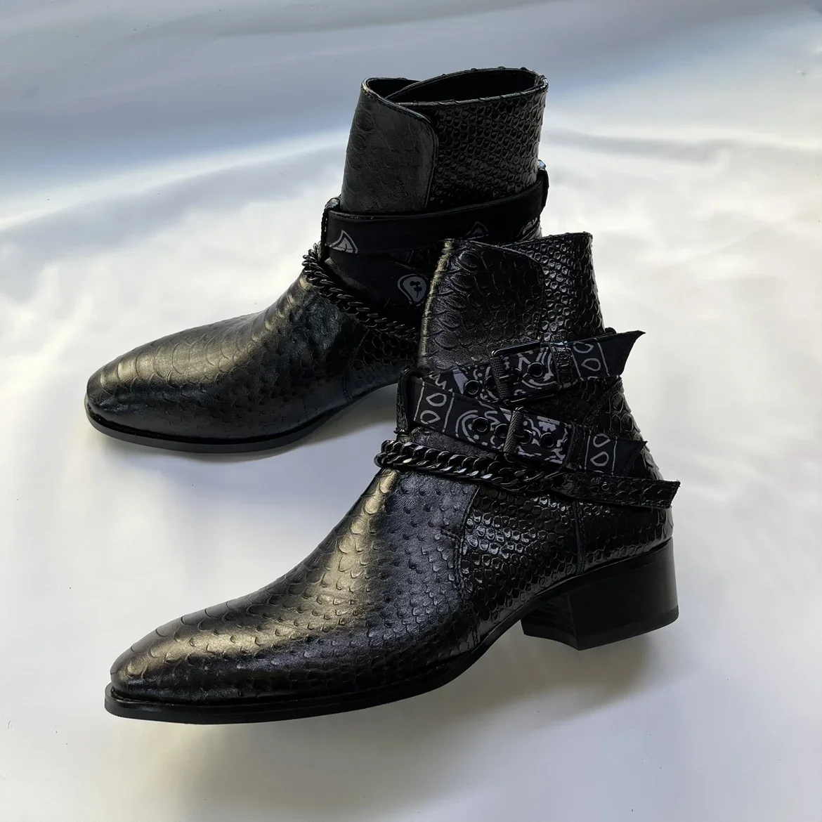 Handmade Factory Cow Leather Serpentine Men Chain With Buckle Strap Chelsea Denim Business Wedge Boots