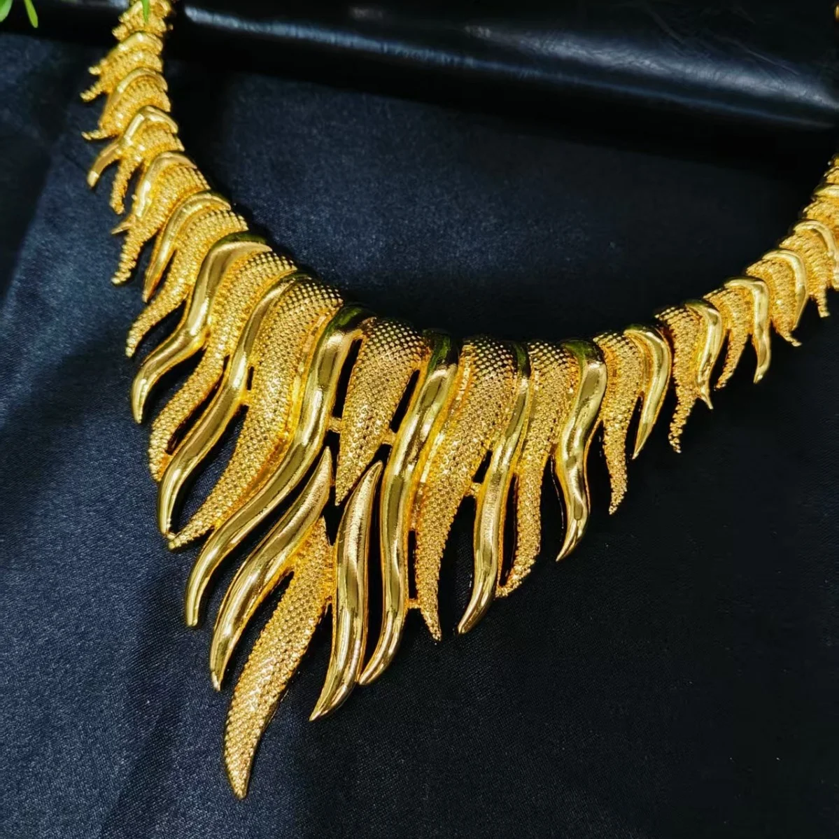 Retro Fashion Four Piece Jewelry Set Super Large Size Gold Plated Earring Necklace Ring Bracelet Brass Middle East Wedding Jewel