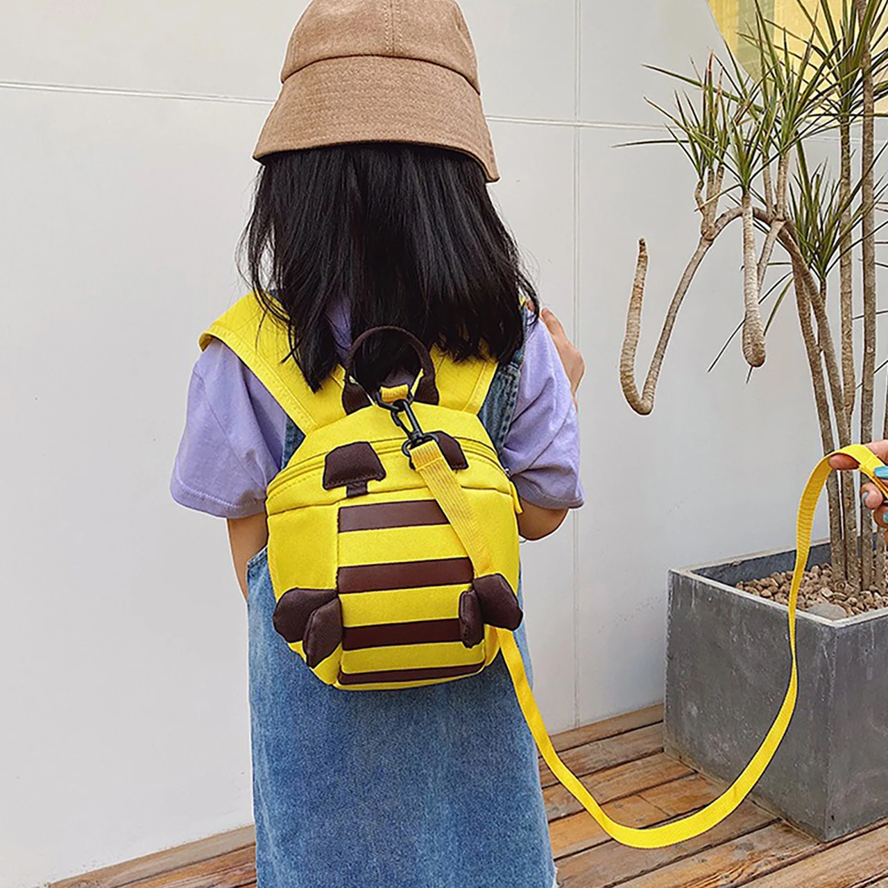

Cute Little Bee Bag for Children Canvas Backpack Boy Girl Kindergarten Backpacks High-capacity Travel Bag Cartoon Kids Schoolbag