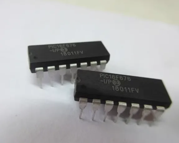 PIC16F676 PIC16F676-I/P Microcontroller