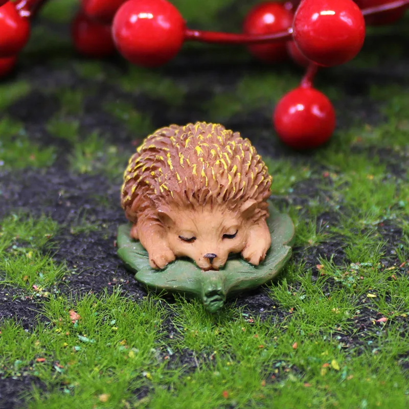 1pcs Garden Mini Hedgehog Ornament Resin Animal Micro Landscape Sculpture Fits Home Desktop Garden Potted Resin Decor Ornament