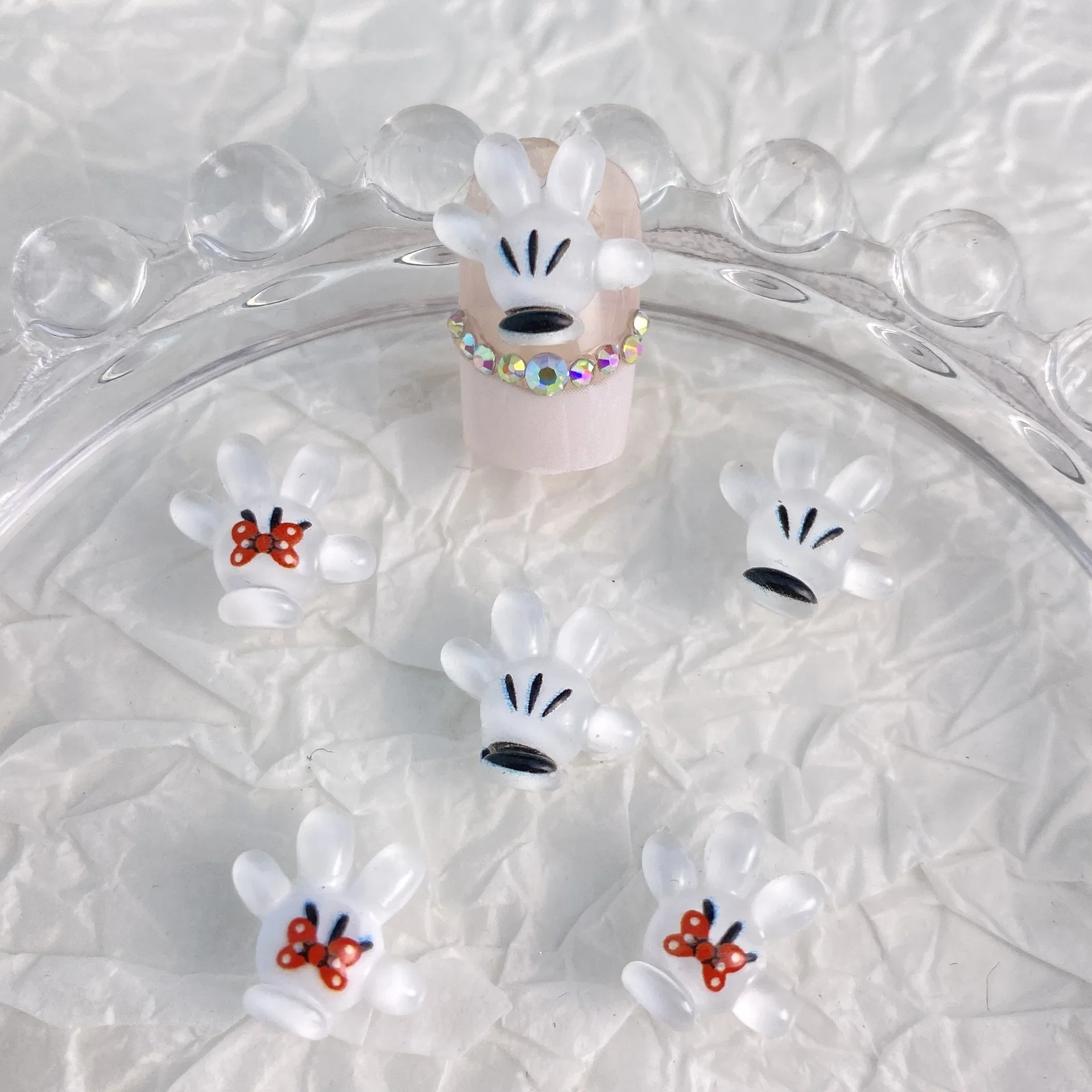 20pcs New Cute Resin 11*12mm Mini Small Gloves Series Flat Back Stone Figurines DIY Wedding Scrapbook Manicure Accessories