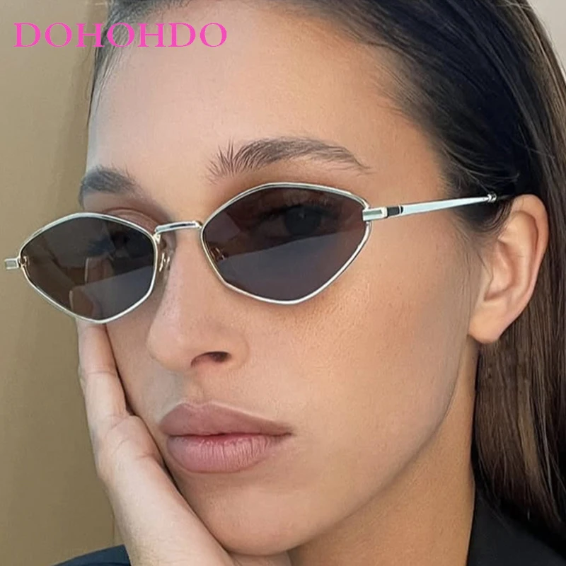 

Trendy Vintage Small Metal Frame Polygonal Sunglasses New Fashion Luxury Y2K Punk Sunglasses Driving Shades Travel Eyewear UV400