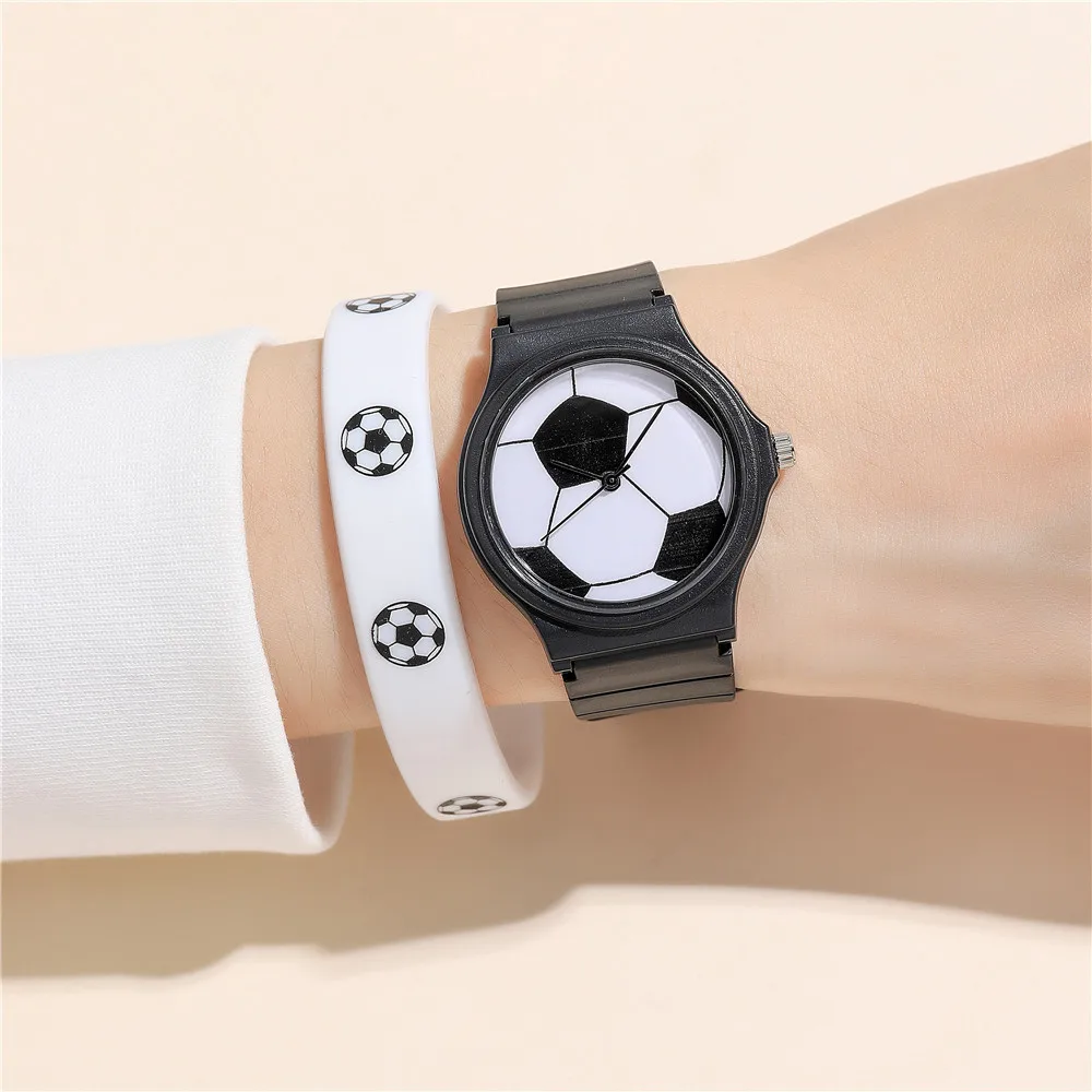 2pcs/set Football Style Silicone Band Quartz Boys Girls Students Watch