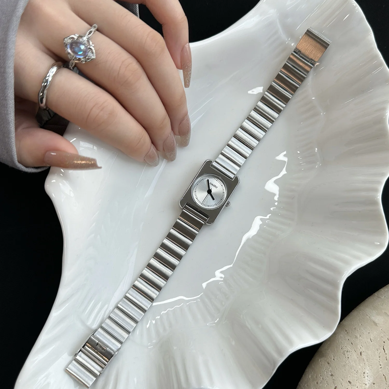 Trendy Gold Brand Women's Watch Square Dial Ladies Analog Quartz Watches Ultra-thin Steel Strap Woman's Wristwatch Clock Relogio