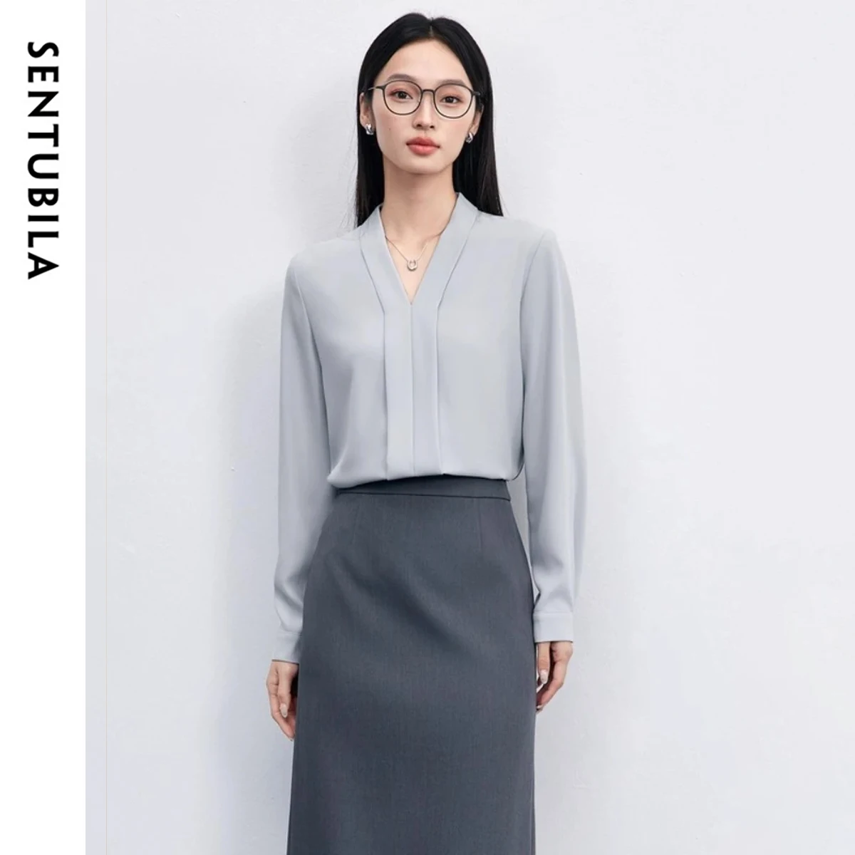 

SENTUBILA Women's Elegant Blouse 2025 Autumn Fall V-Neck Long Sleeve Top Chiffon Shirts & Blouses Ladies Clothes 153CB8811X