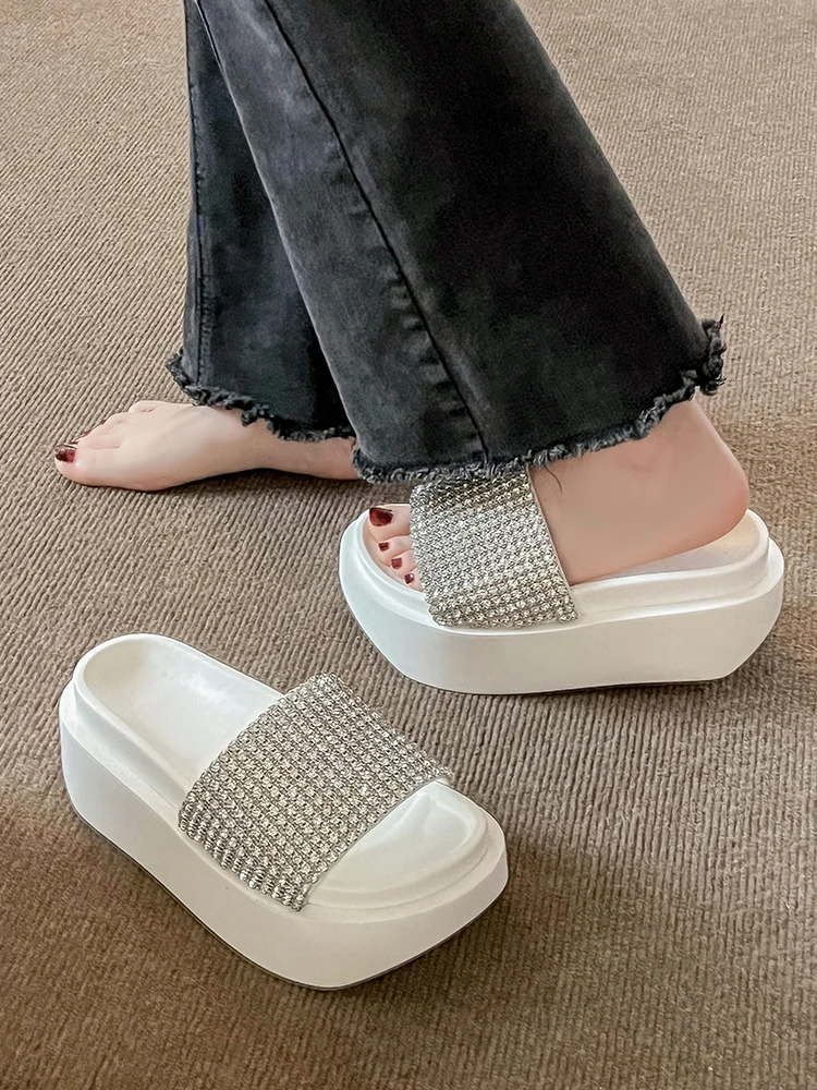 Shoes Woman 2024 Slippers Heels Shale Female Beach Pantofle Platform Glitter Slides Fashion High Sabot Soft New Flat Jelly Luxur