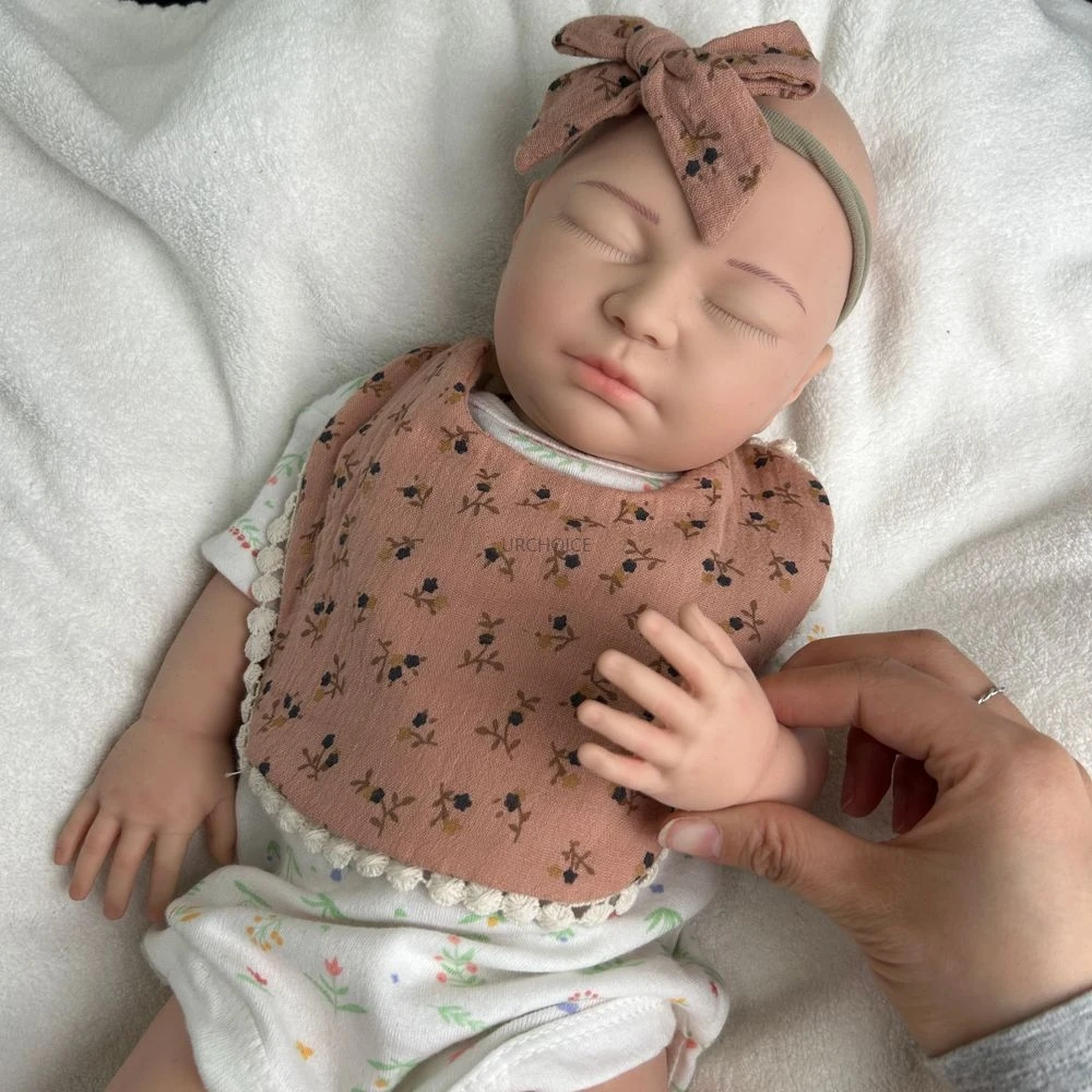 Handmade Soft 22Inch Silicone Reborn Baby Girl Realistic Weighted Waterproof Doll Como lembranças Presente de Natal Collectibles
