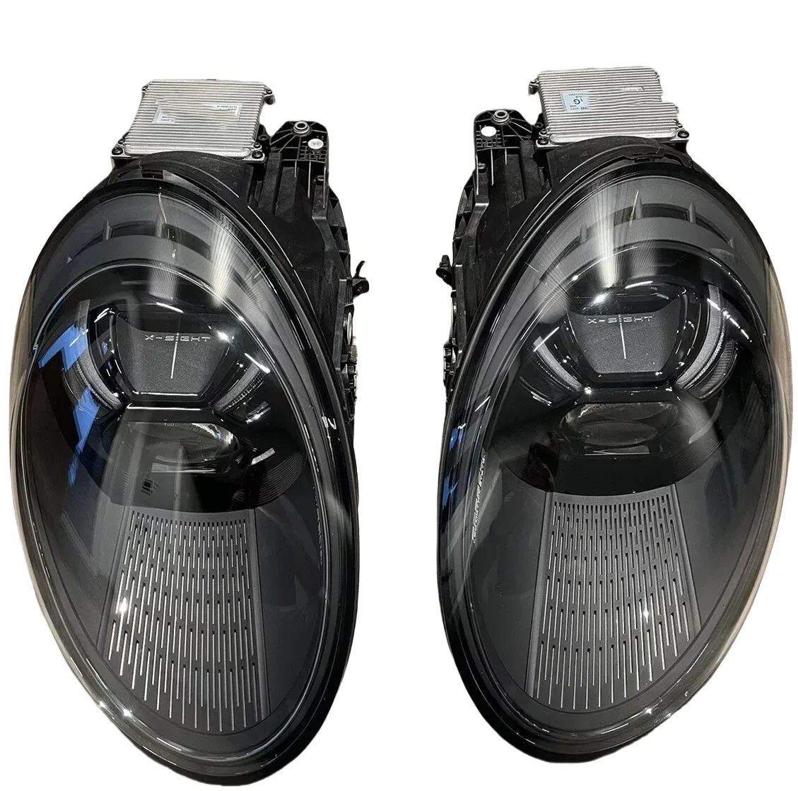 

Suitable for Porsche 911 Series 992 Model Front Lighting with matrix Headlights Left and Right Light-emitting Diodes 9P5941082E