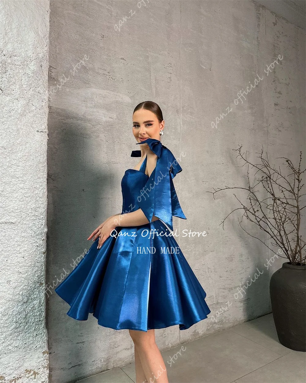 Qanz Vintage Blue Bow Straps Homecoming Dresses Satin Short A Line Customized Prom Dresses Vestidos Para Eventos Especiales