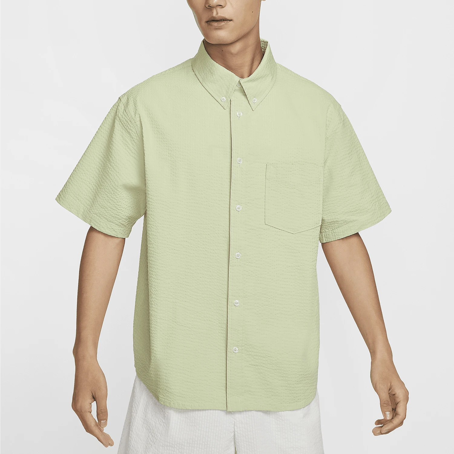 

Мужская рубашка из хлопчатобумажной ткани с короткими рукавами Nike genuine Life FN3223-371