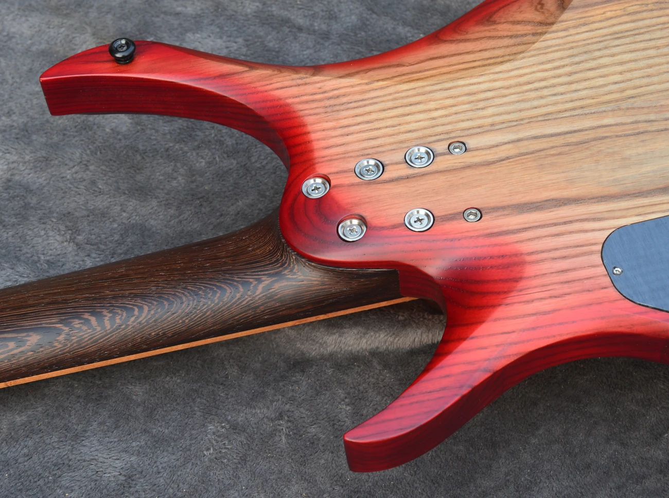 2022 new Fanned frets 7 Strings Headless Electric Guitar Red burst color Roasted Wenge Neck Ergonomic asymmetric neck