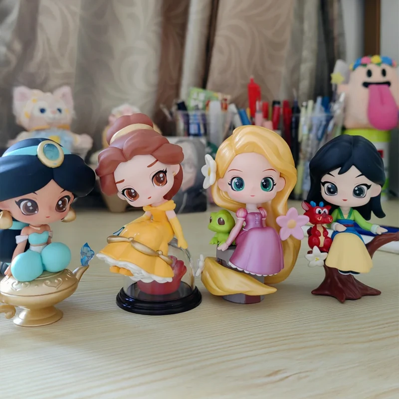 Disney Princess Fairy Town Series Blind Box, Bonito Branca de Neve, Petúnia Ariel, Mystery Box, Tabletop Decor, Mini Princesa Boneca, Kid Gift