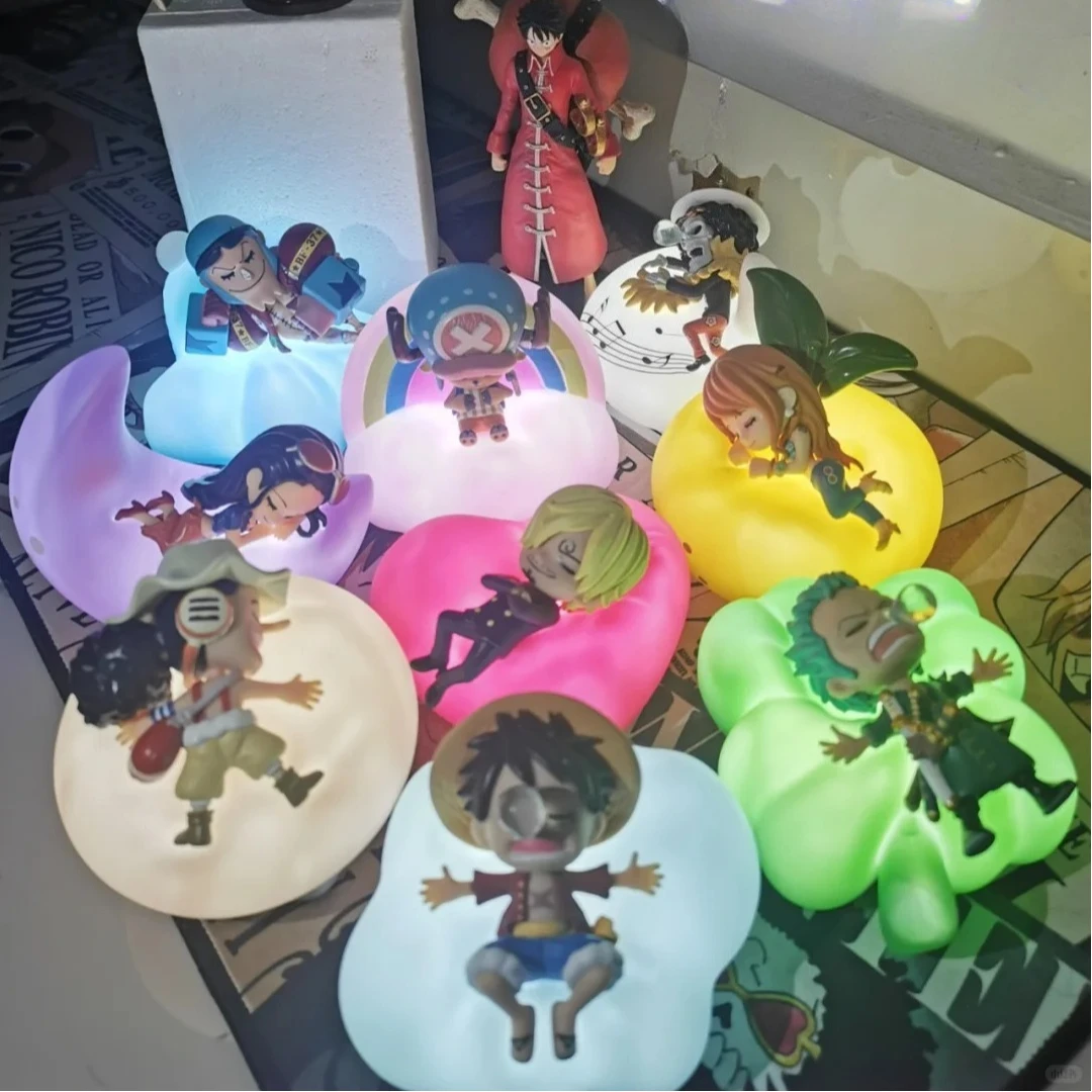 Une pièce boîte aveugle série veilleuse jouets Luffy Zoro Nami Sanji Chopper figurines doux rêve Led boîte mystère ornement jouet cadeau